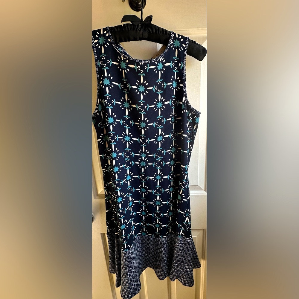 Loft dress, size 6, navy blue with steel blue flowers. Mixed pattern, loose fit.